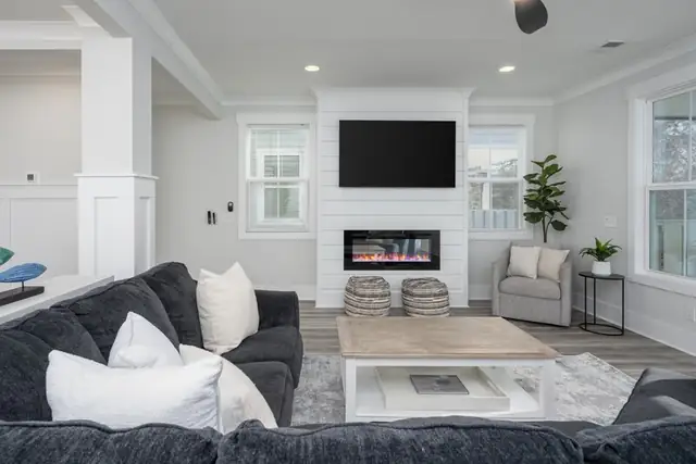 Living room at 4 Broad View Lane